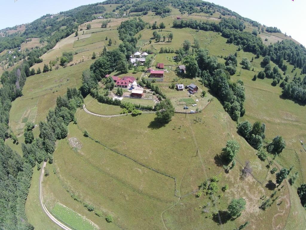 Kings Valley - Sunny Botesti Cimpeni Exterior photo